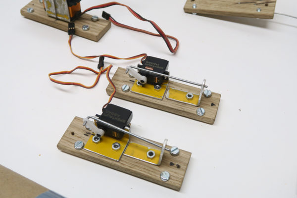 drone_servo_release_mechanism_03